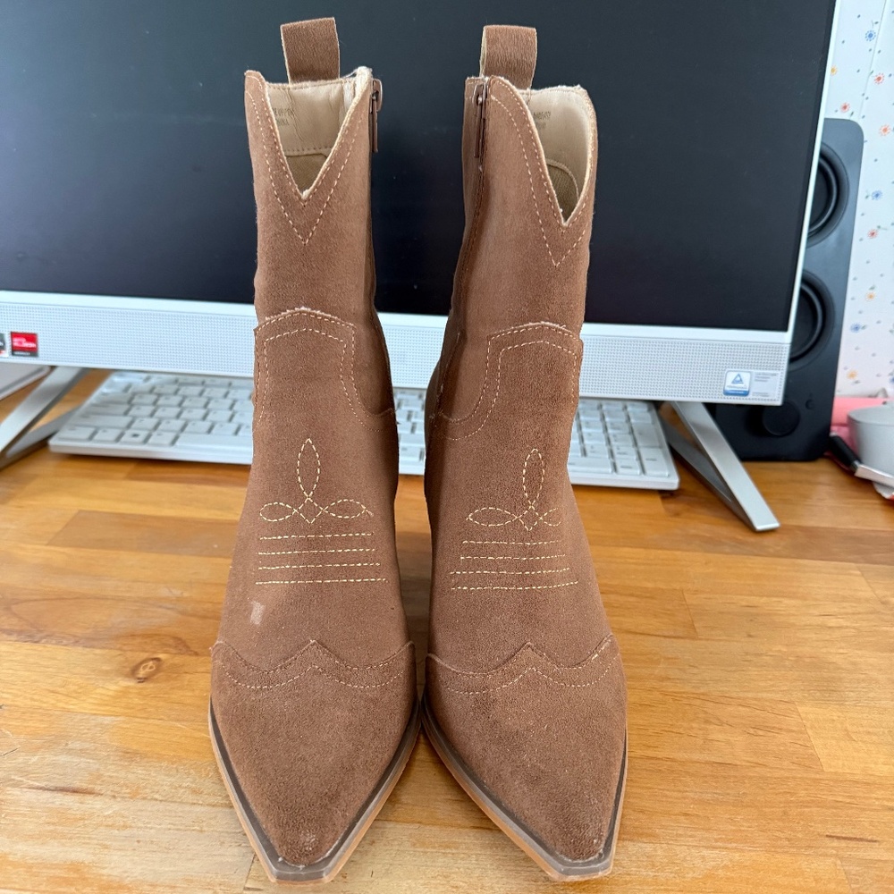 Oasis Society The Ariella - Brown/Tan Western Short Boots - Picture 6 of 11